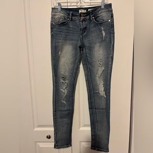 Indigo Rein Distressed Skinny jeans